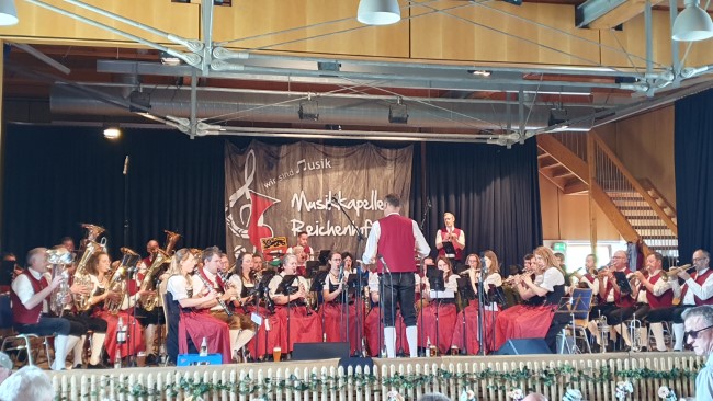Frühschoppen beim Musikfeschdle in Reichenhofen