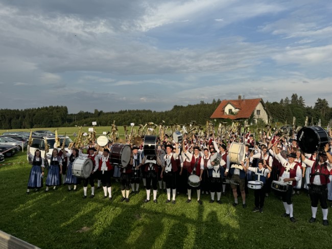 Gartenfest in Nestbaum